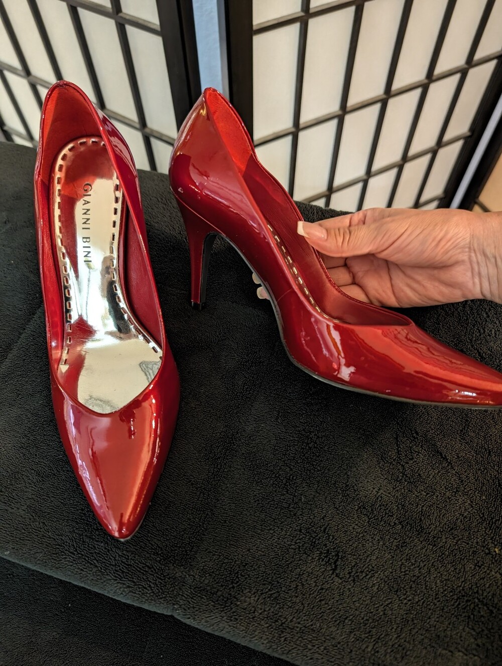 Gianni Bini Glossy Red Pointed-Toe Stiletto Pumps size 6.5